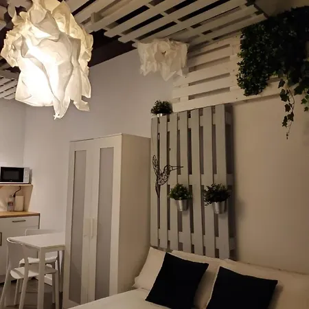 Small And Cozy - G Apartment *
