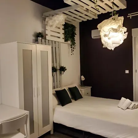 Apartment Small And Cozy - G *